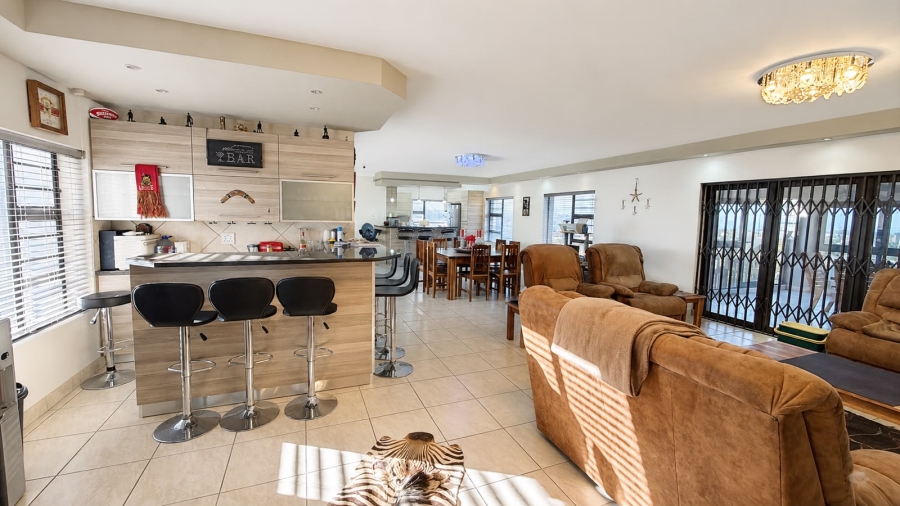 4 Bedroom Property for Sale in Hartenbos Heuwels Western Cape